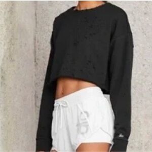ALO YOGA BLACK DISTRESSEFD SWEATER.SIZE MEDIUM